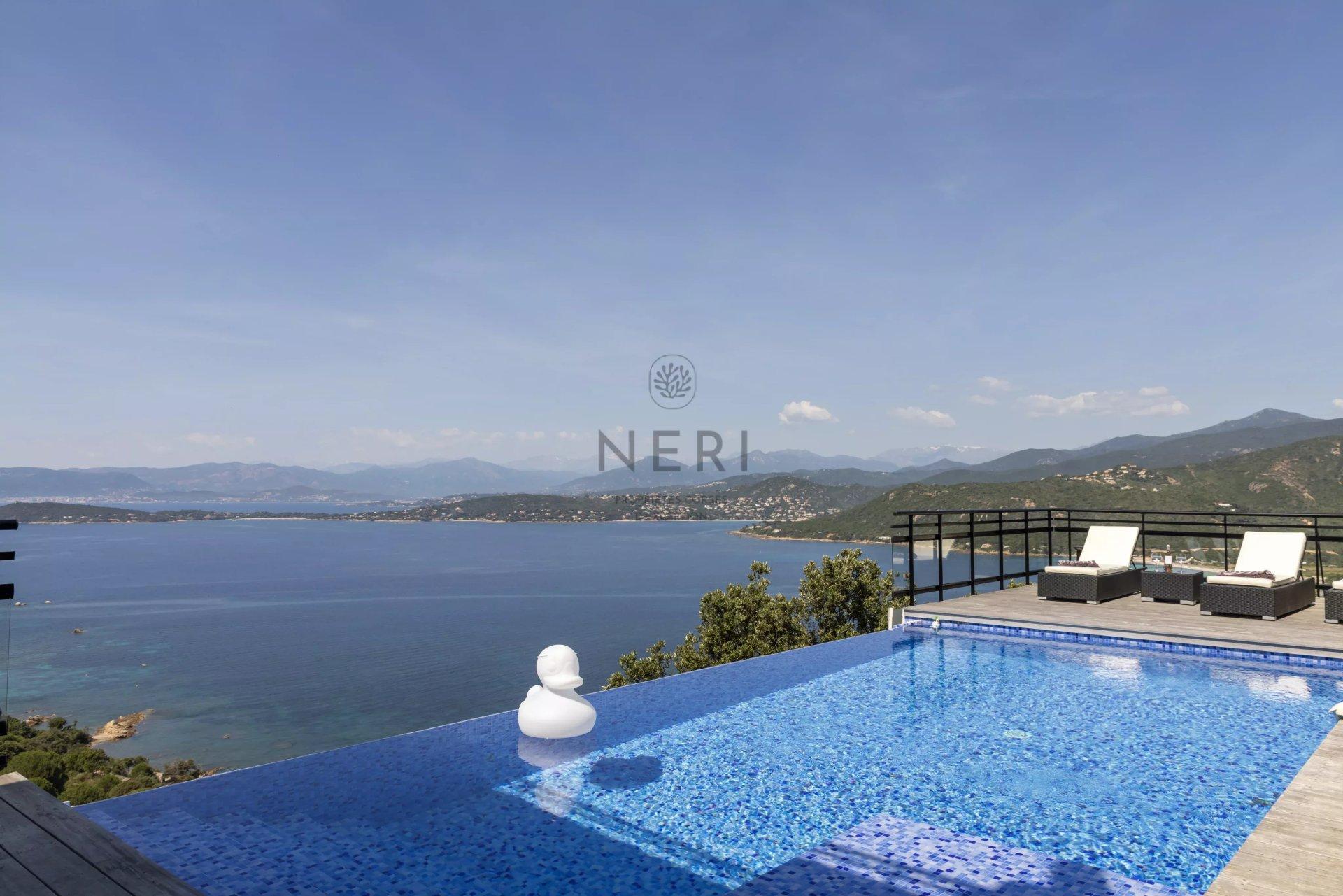Villa VERGHIA-6 Chambres, vue mer, piscine sur la rive sud d'Ajaccio
