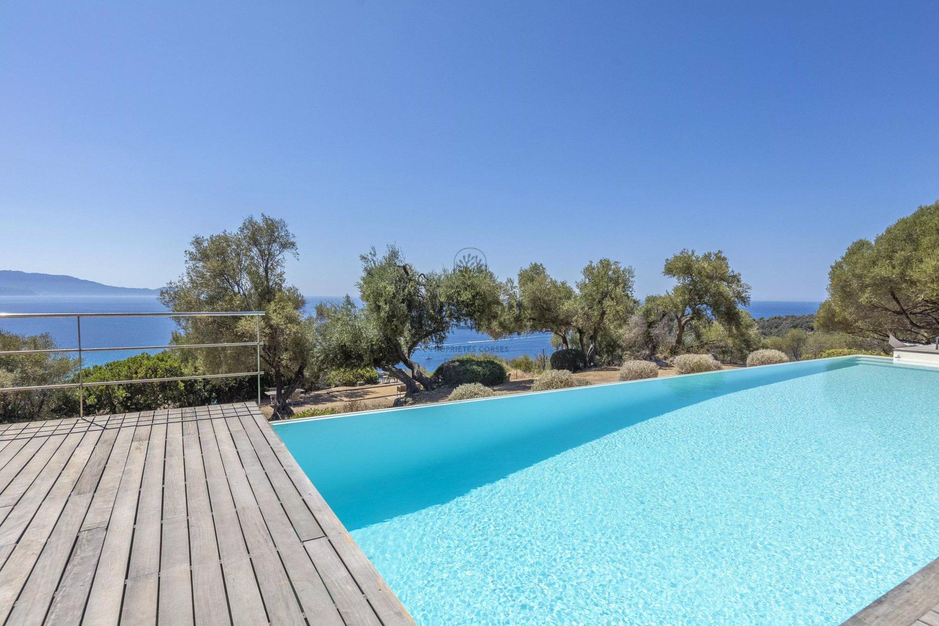 Villa HANA - 4 chambres, vue mer, piscine, court de tennis, terrain de pétanque, table de ping-pong