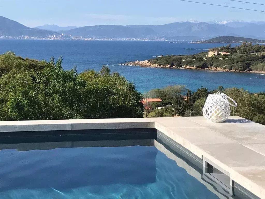 Villa MARINA- 5 Chambres, piscine, vue mer